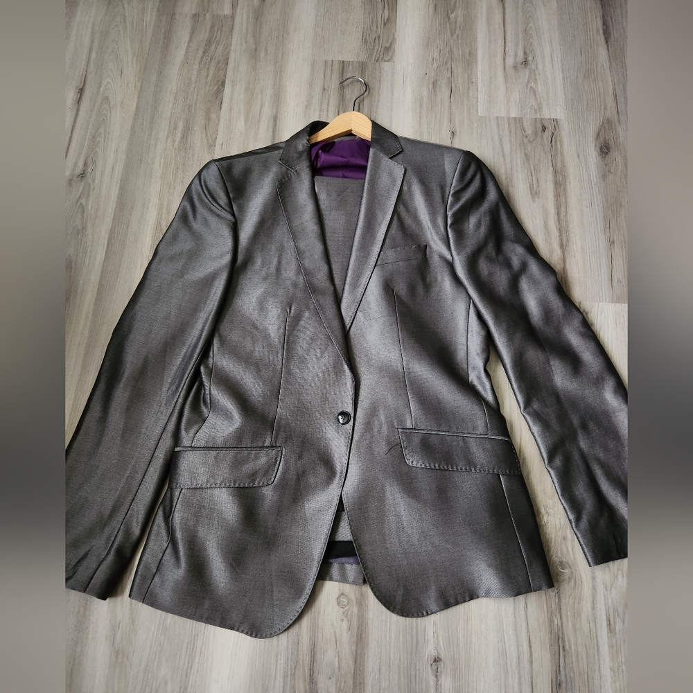 Zara suit